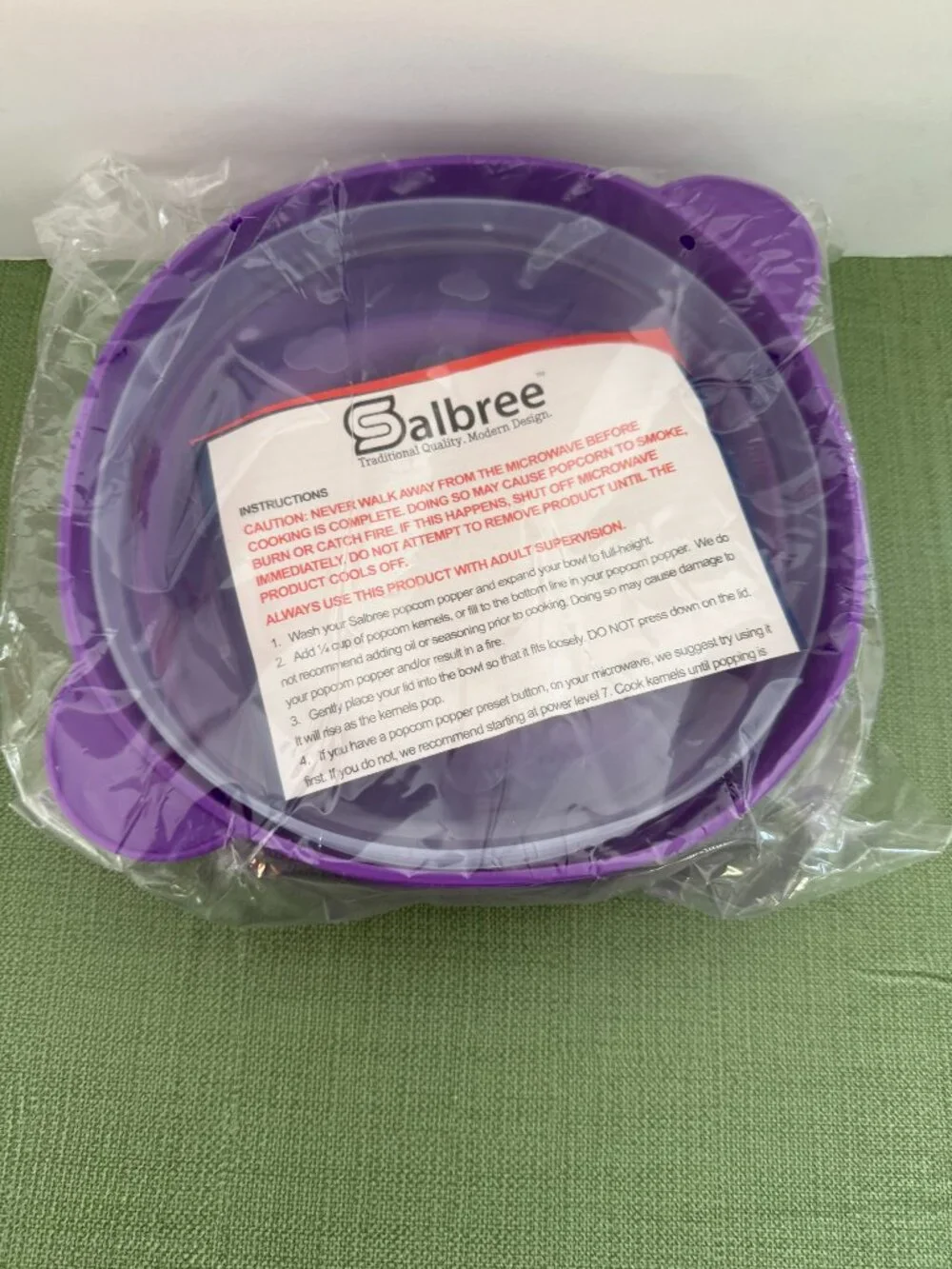 Salbree Microwave Popcorn Popper Maker Silicone Collapsible Bowl - PURPLE - NEW